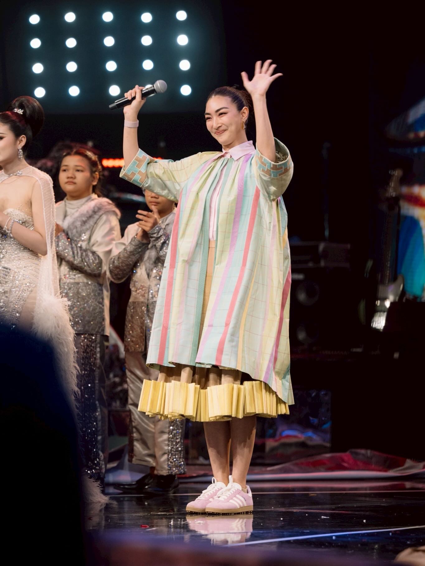 แพนเค้ก - เขมนิจ จามิกรณ์