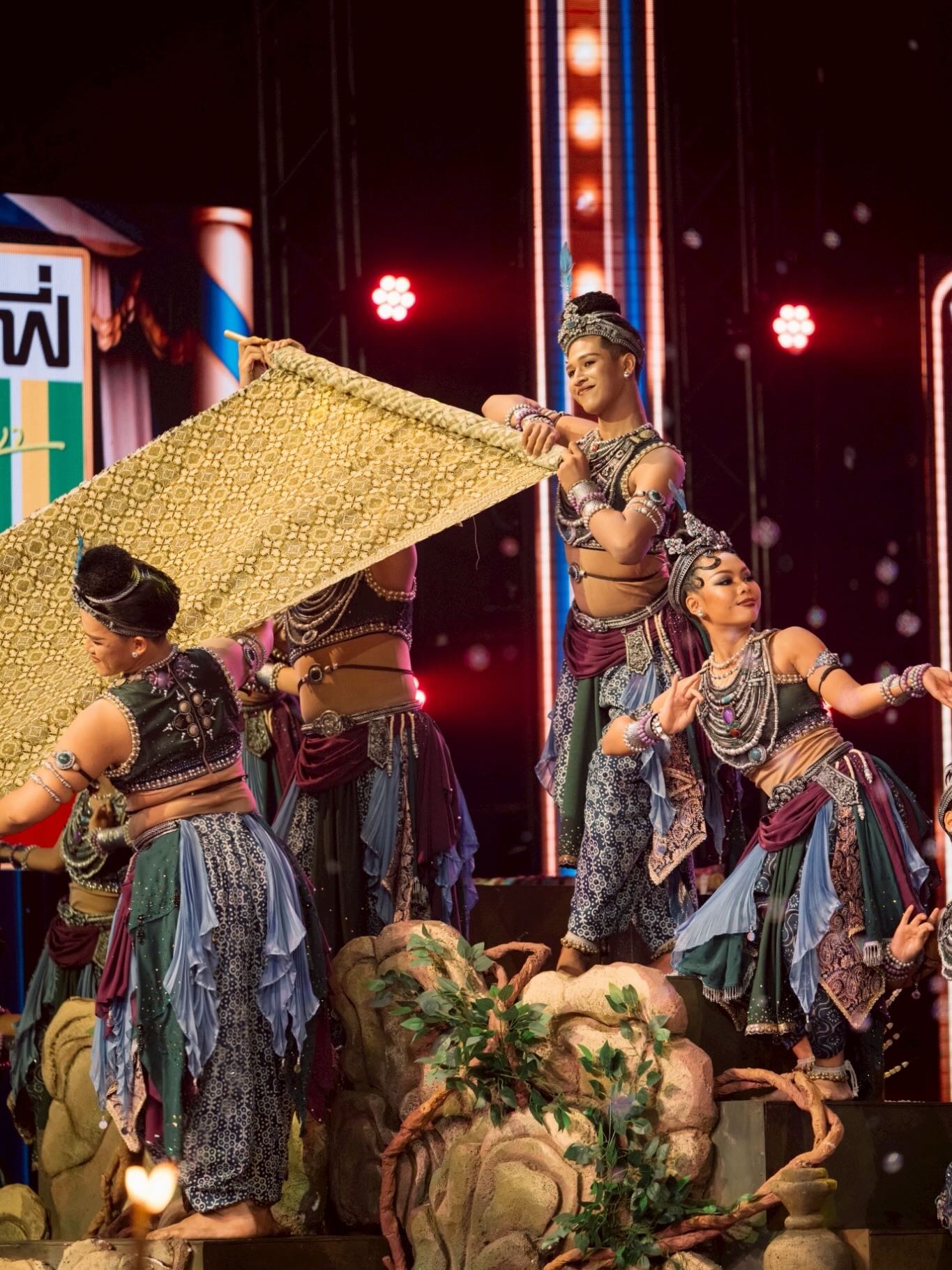 แพนเค้ก - เขมนิจ จามิกรณ์