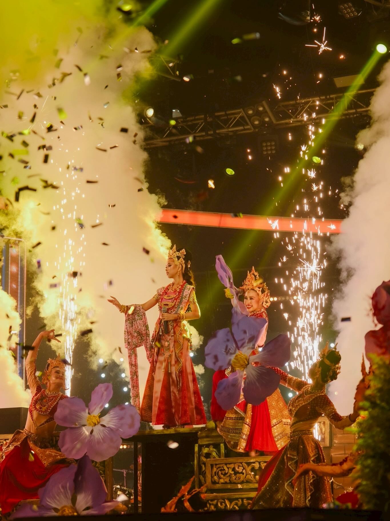 แพนเค้ก - เขมนิจ จามิกรณ์