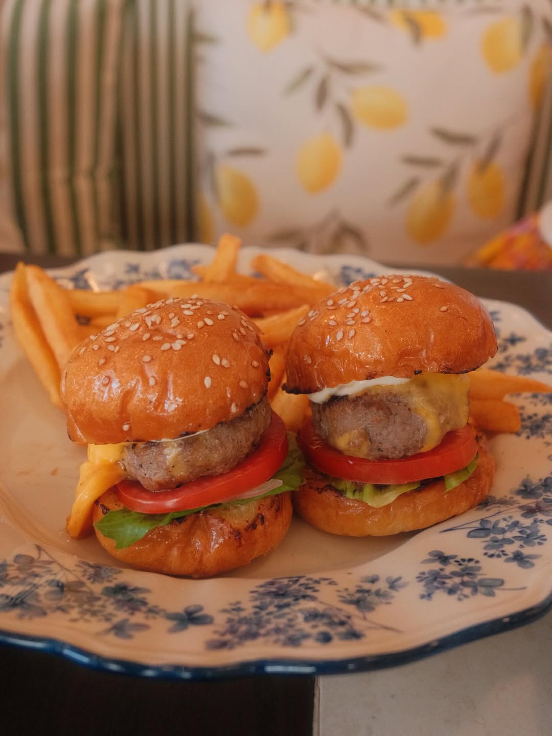 แพนเค้ก - เขมนิจ จามิกรณ์