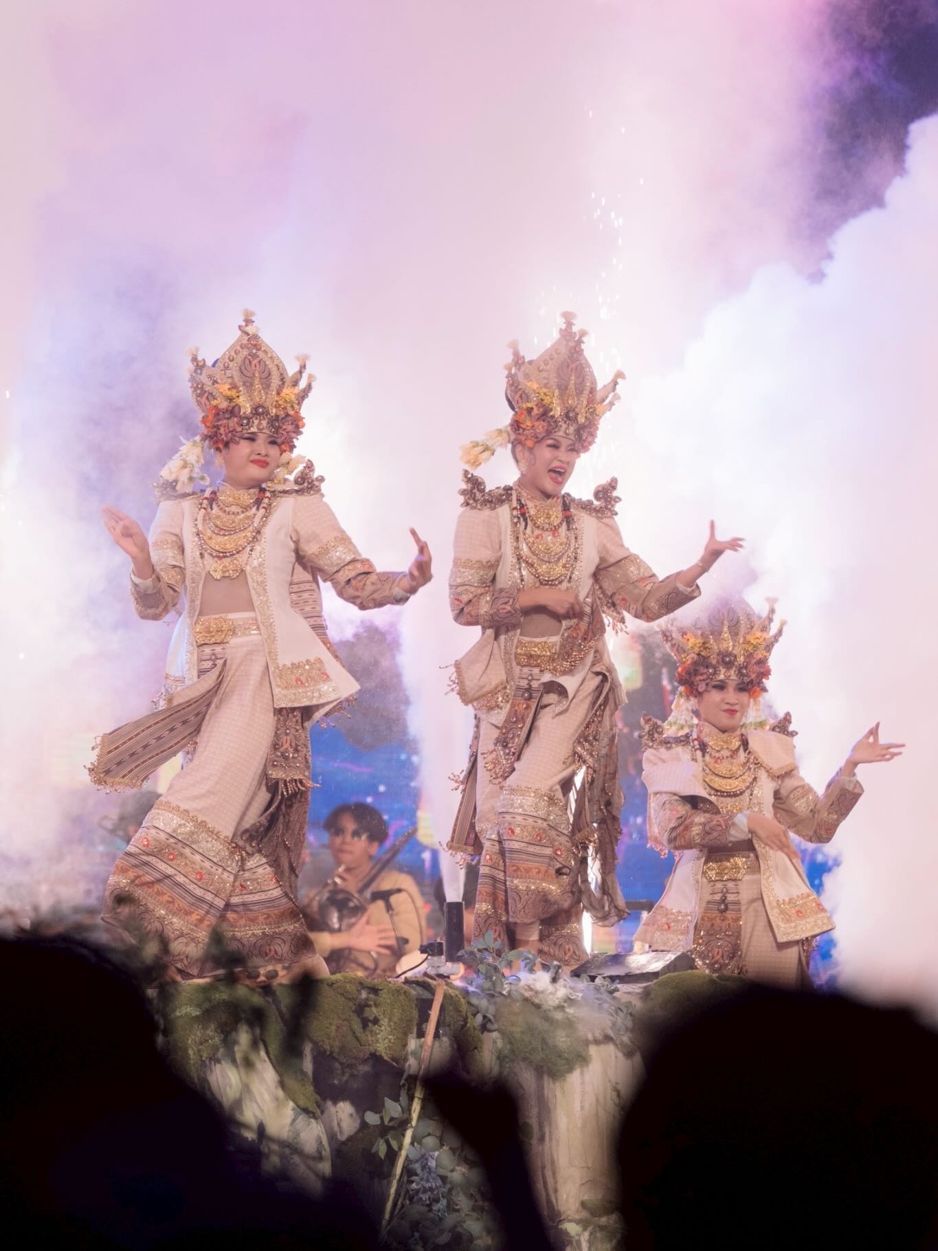 แพนเค้ก - เขมนิจ จามิกรณ์