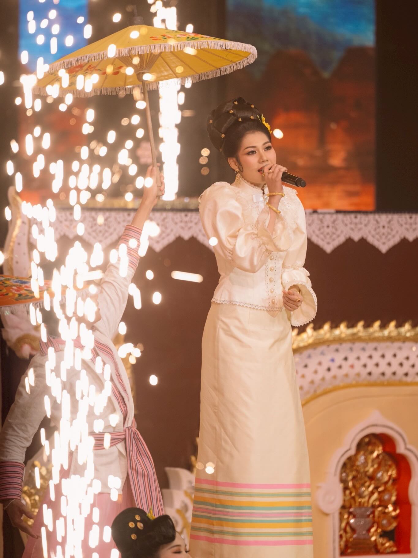 แพนเค้ก - เขมนิจ จามิกรณ์