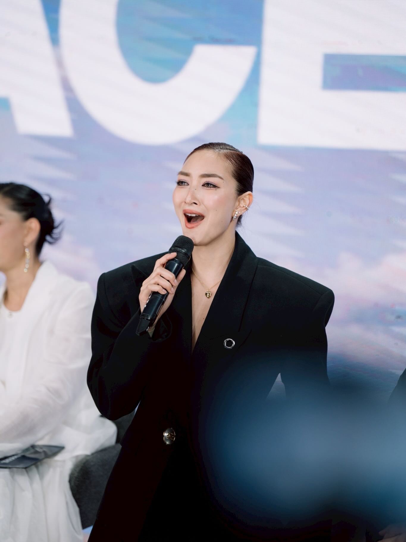 แพนเค้ก - เขมนิจ จามิกรณ์