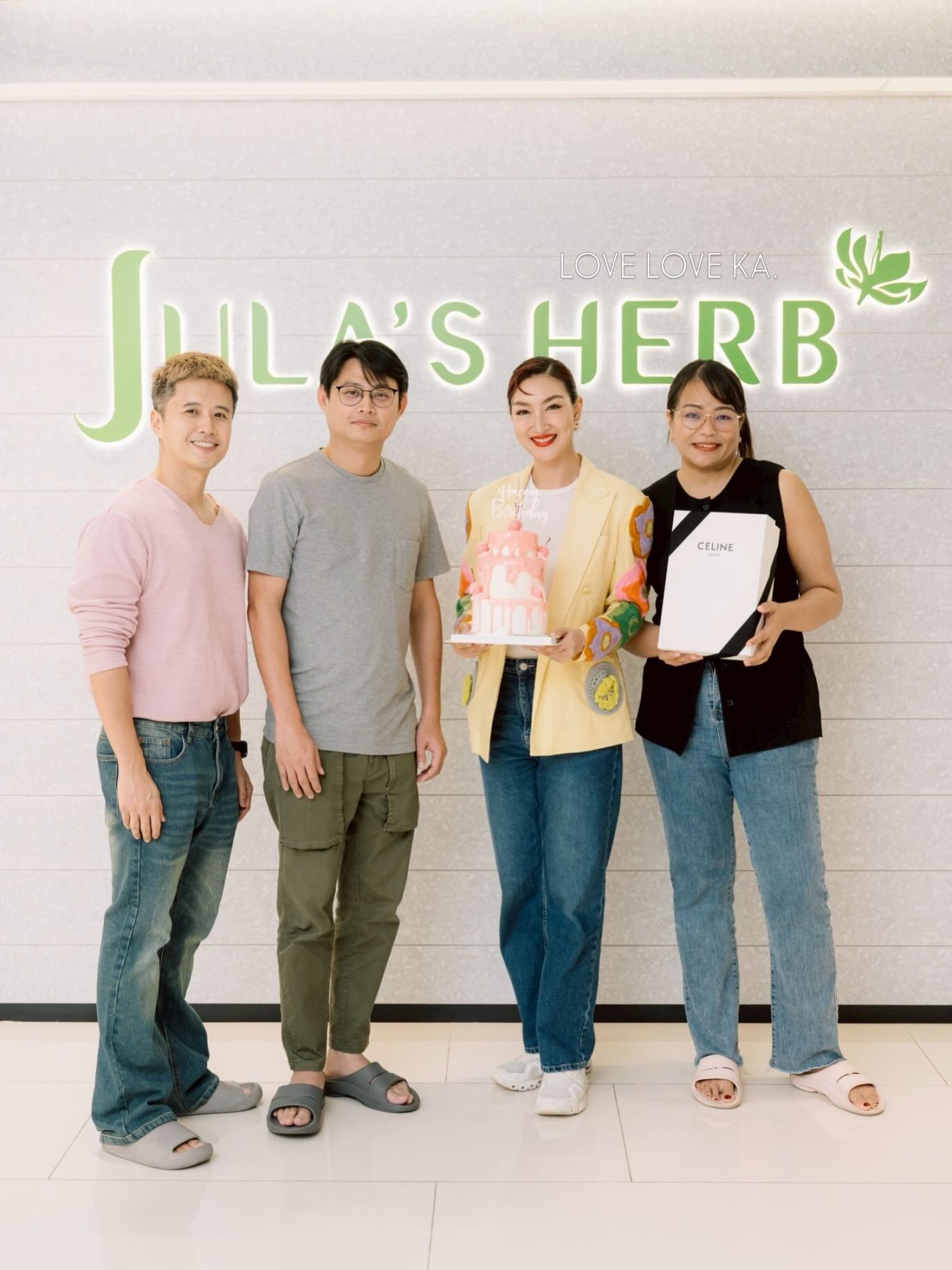 แพนเค้ก - เขมนิจ จามิกรณ์
