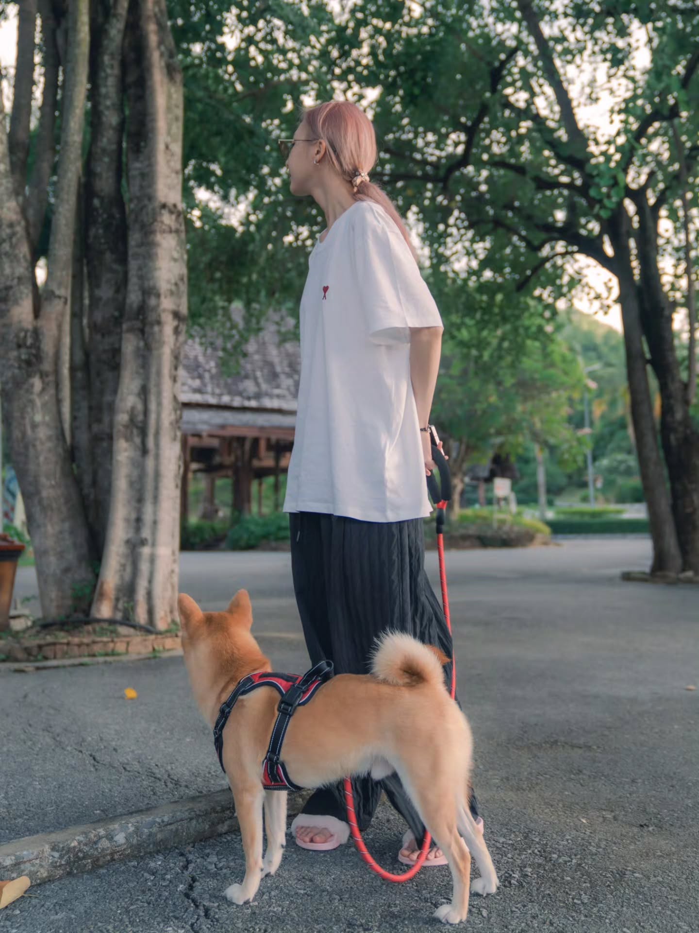 เนเน่ - พรนับพัน พรเพ็ญพิพัฒน์