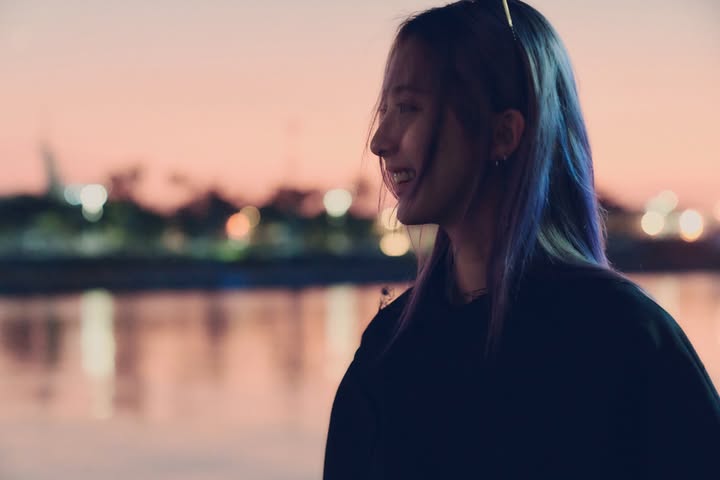 เนเน่ - พรนับพัน พรเพ็ญพิพัฒน์