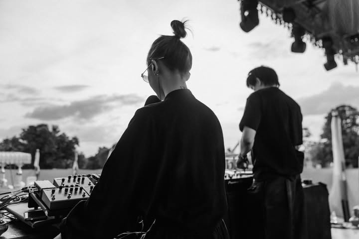 เนเน่ - พรนับพัน พรเพ็ญพิพัฒน์