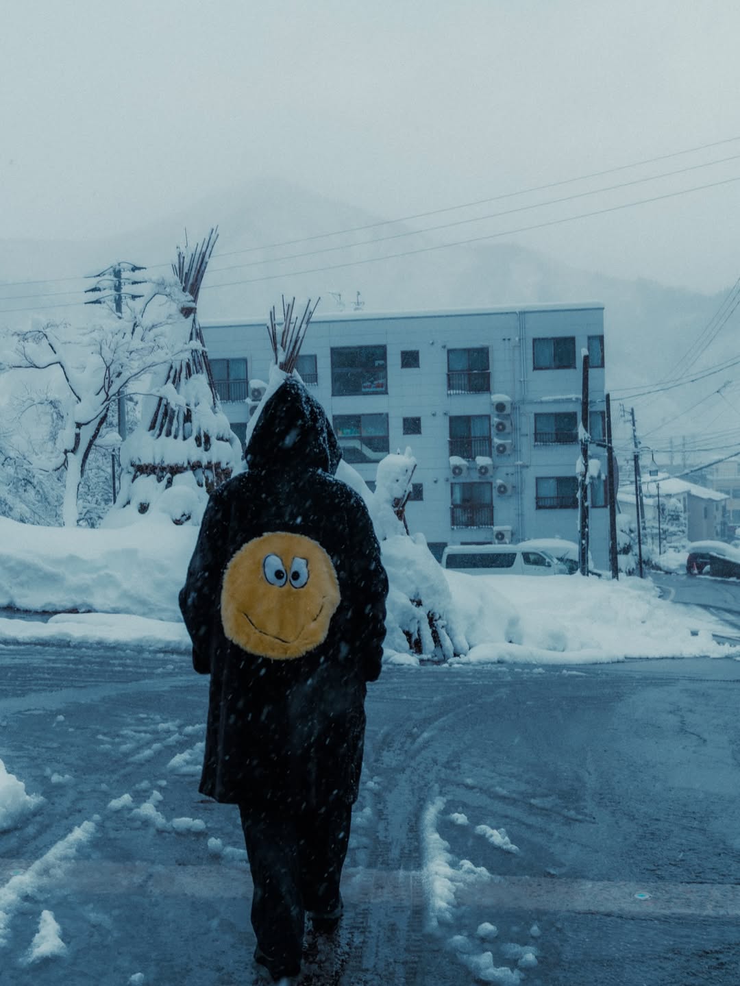 เนเน่ - พรนับพัน พรเพ็ญพิพัฒน์