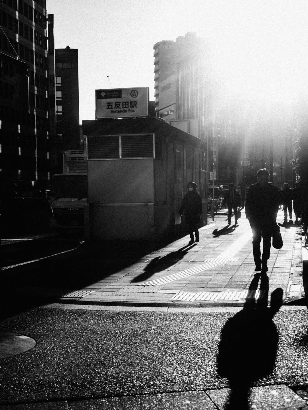 เนเน่ - พรนับพัน พรเพ็ญพิพัฒน์