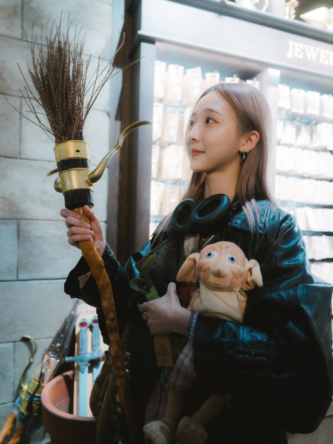 เนเน่ - พรนับพัน พรเพ็ญพิพัฒน์