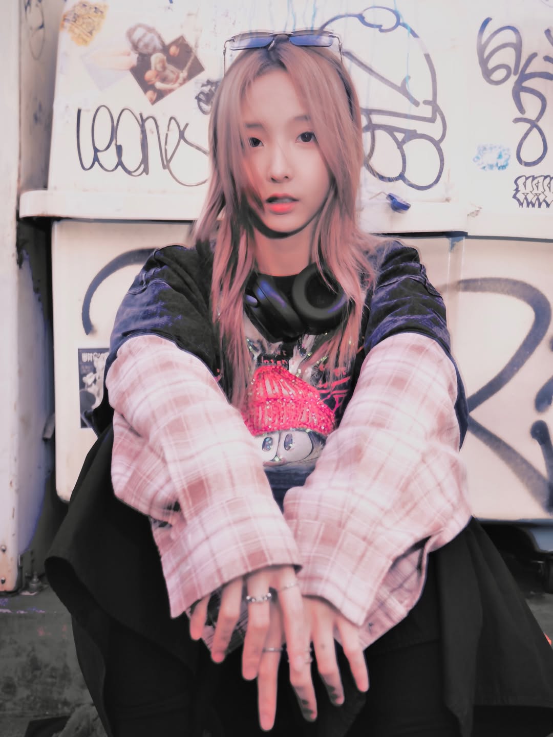 เนเน่ - พรนับพัน พรเพ็ญพิพัฒน์