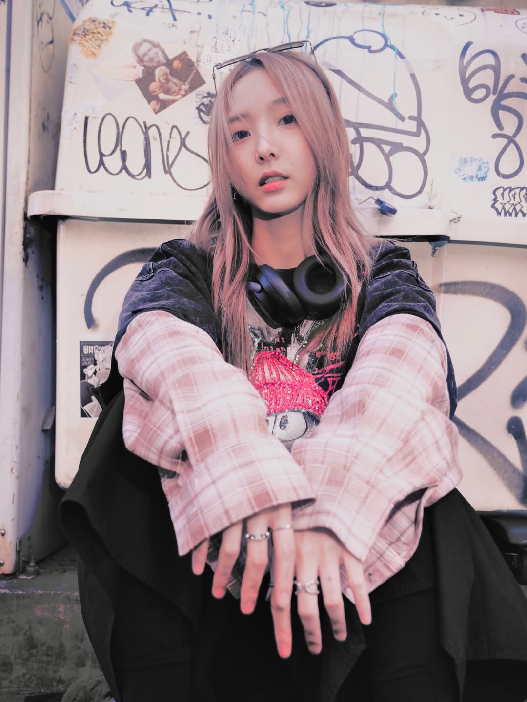 เนเน่ - พรนับพัน พรเพ็ญพิพัฒน์