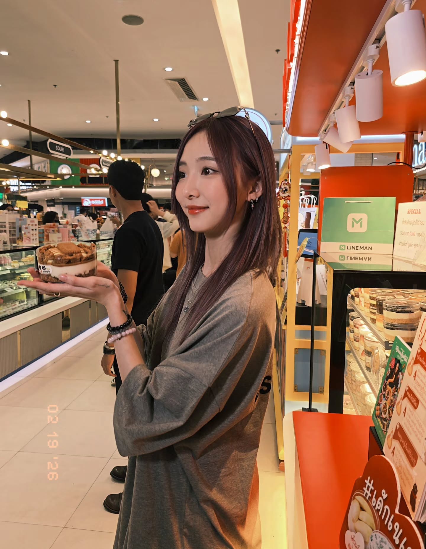 เนเน่ - พรนับพัน พรเพ็ญพิพัฒน์