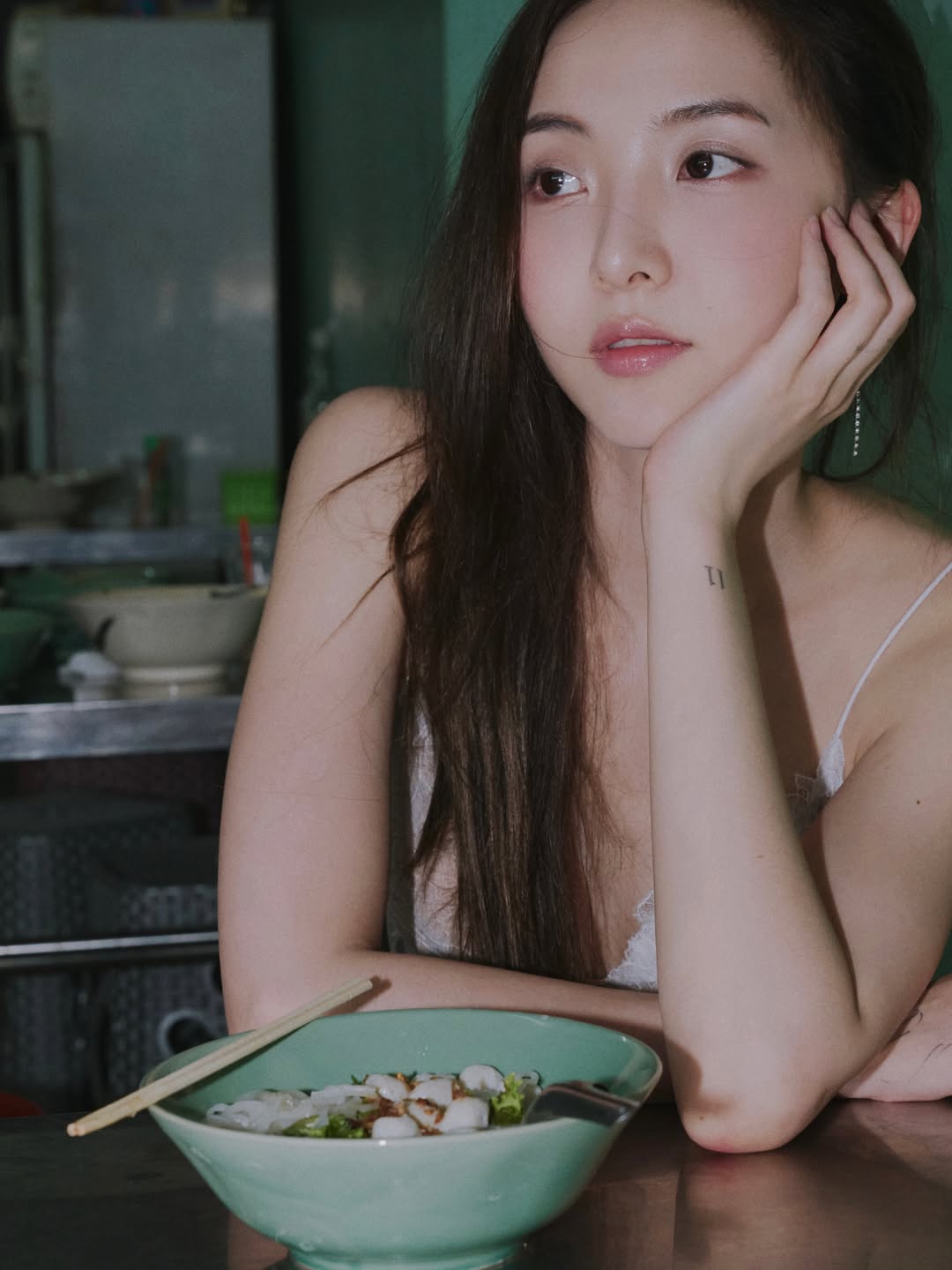 เนเน่ - พรนับพัน พรเพ็ญพิพัฒน์