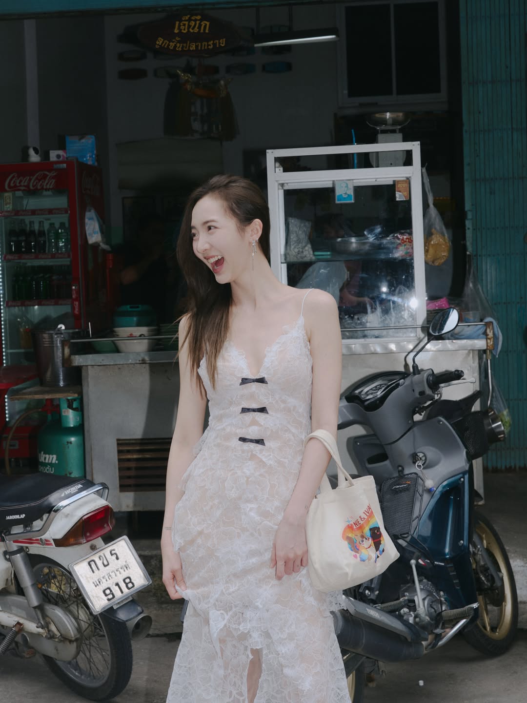 เนเน่ - พรนับพัน พรเพ็ญพิพัฒน์