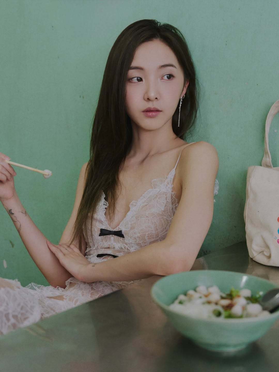 เนเน่ - พรนับพัน พรเพ็ญพิพัฒน์