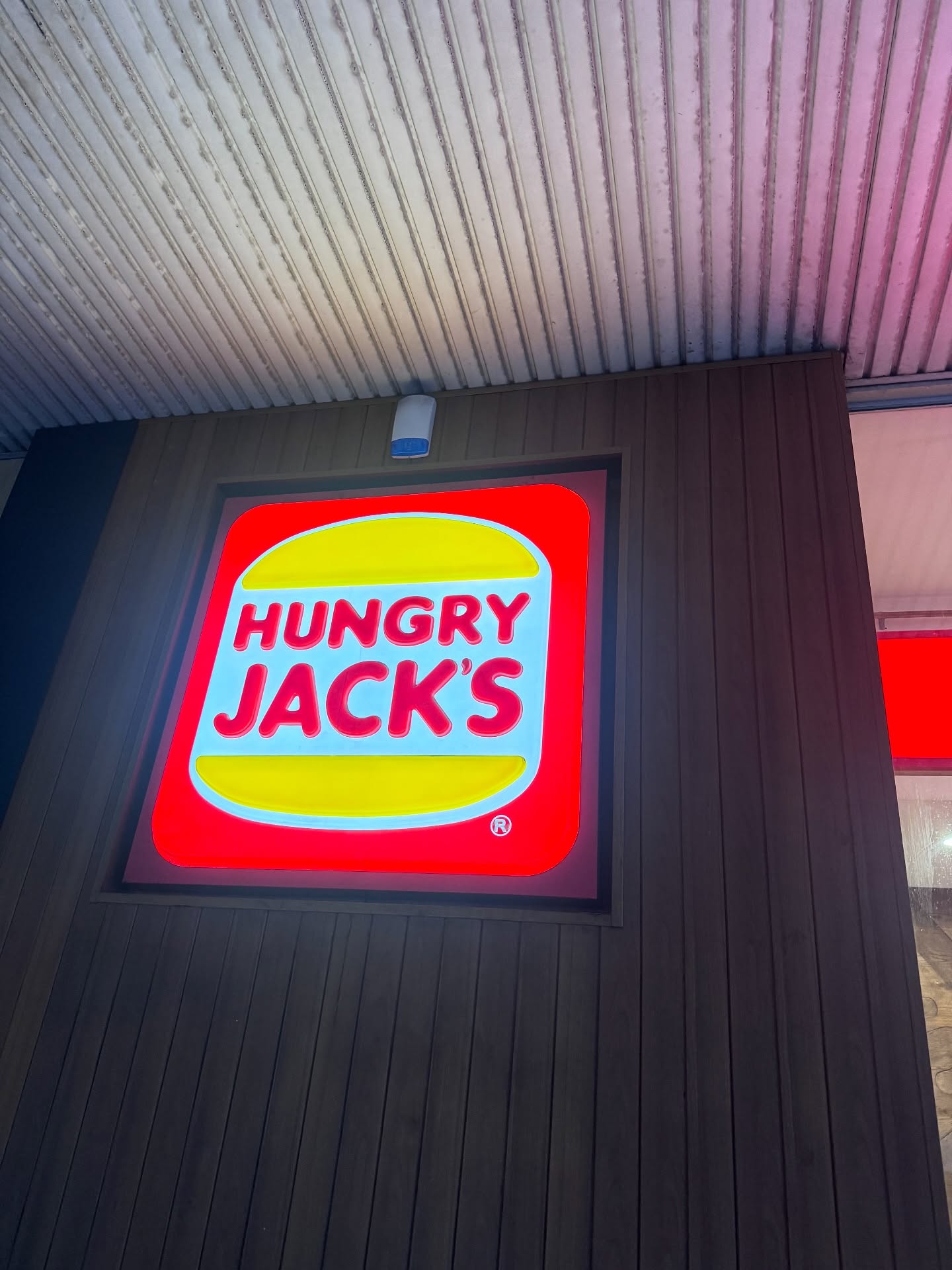 เต๋า - เศรษฐพงศ์ เพียงพอ