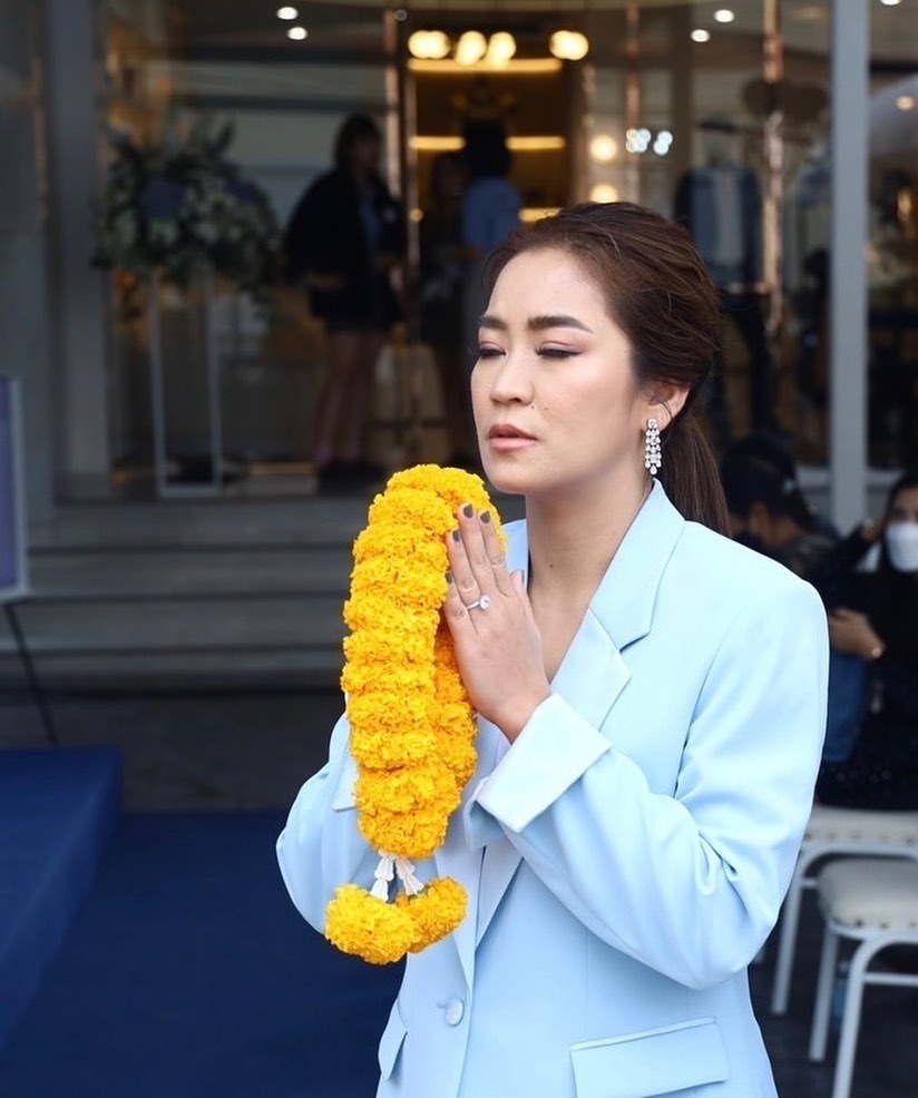 เปิ้ล - นาคร ศิลาชัย