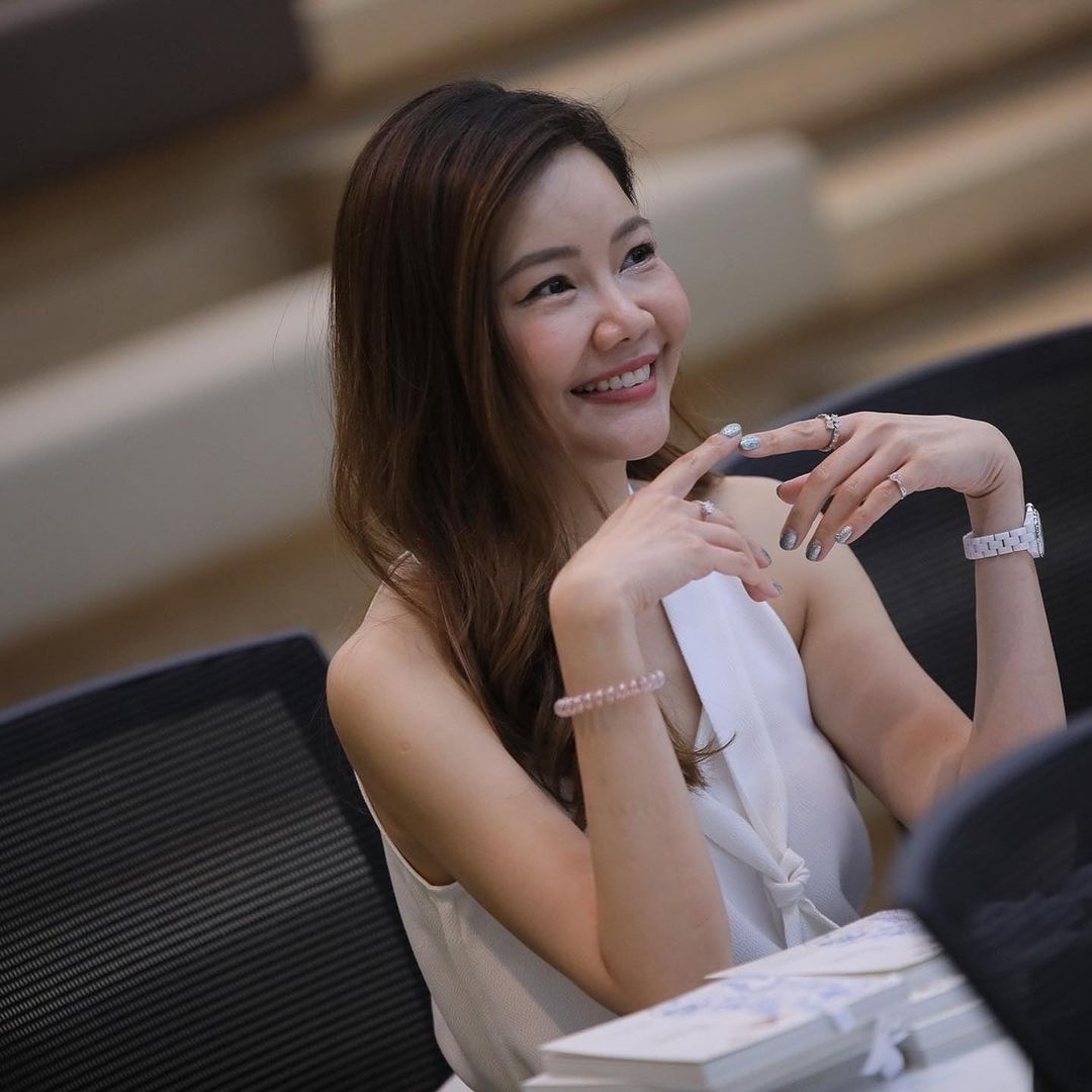 เปิ้ล - นาคร ศิลาชัย