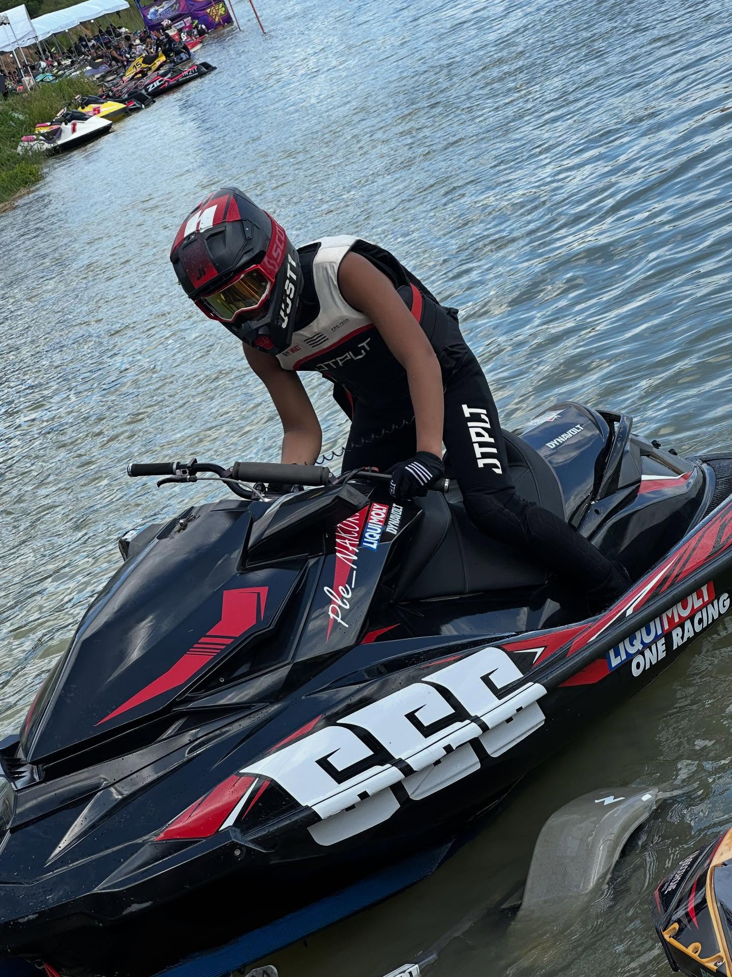 เปิ้ล - นาคร ศิลาชัย