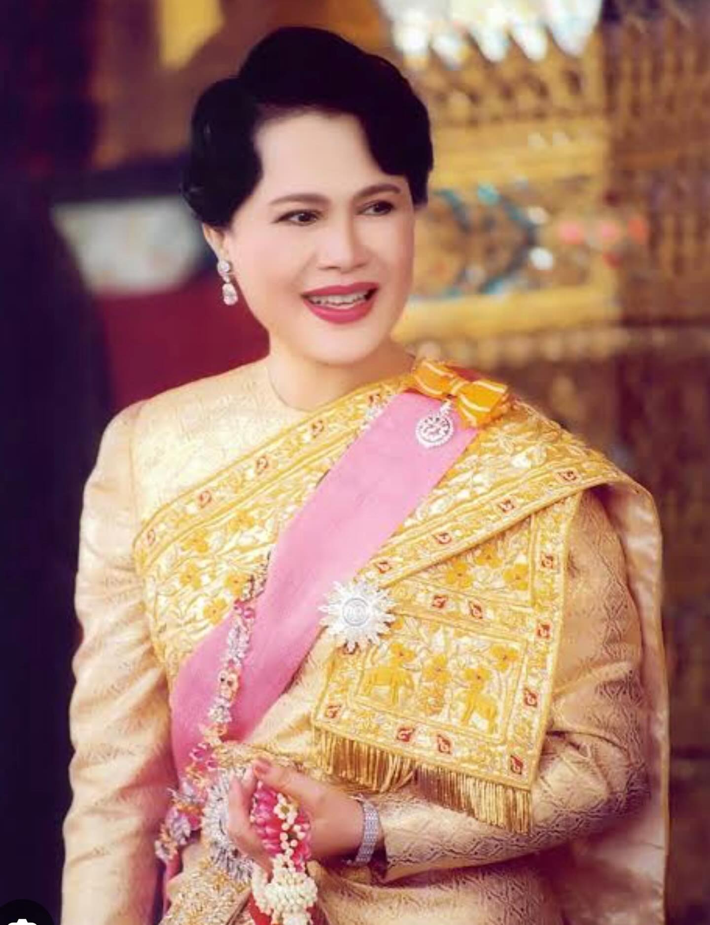 เปิ้ล - นาคร ศิลาชัย