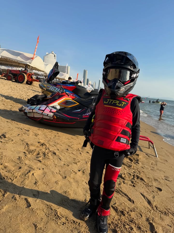 เปิ้ล - นาคร ศิลาชัย