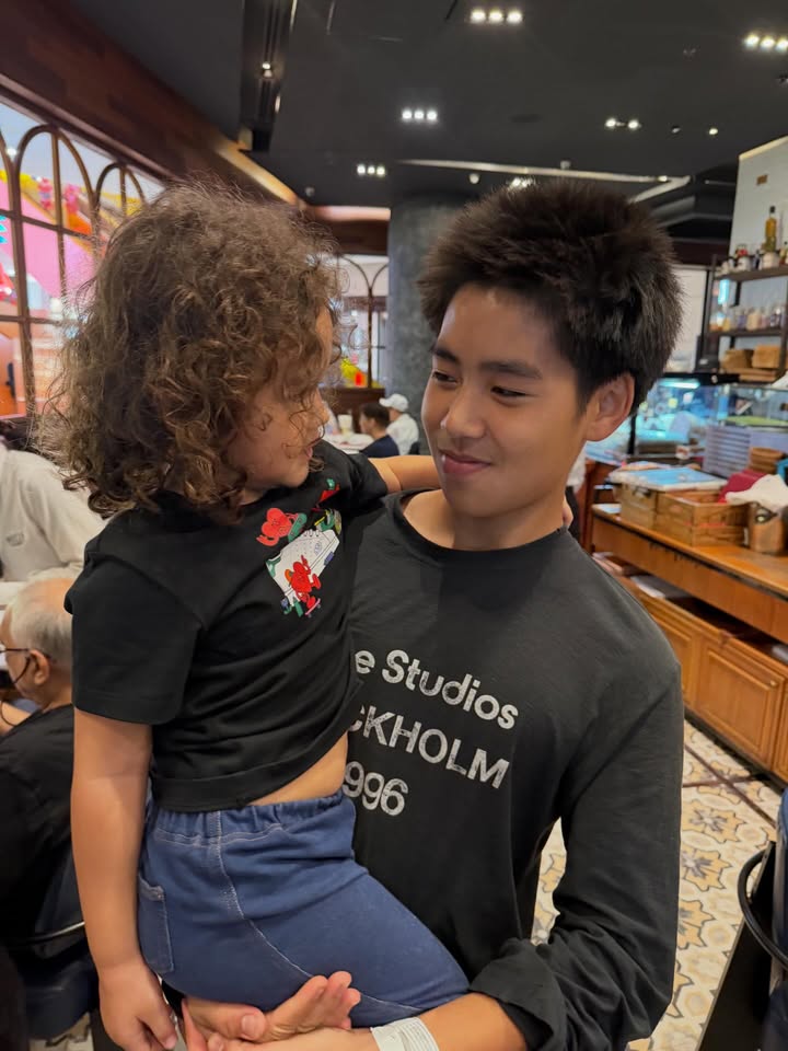 เปิ้ล - นาคร ศิลาชัย