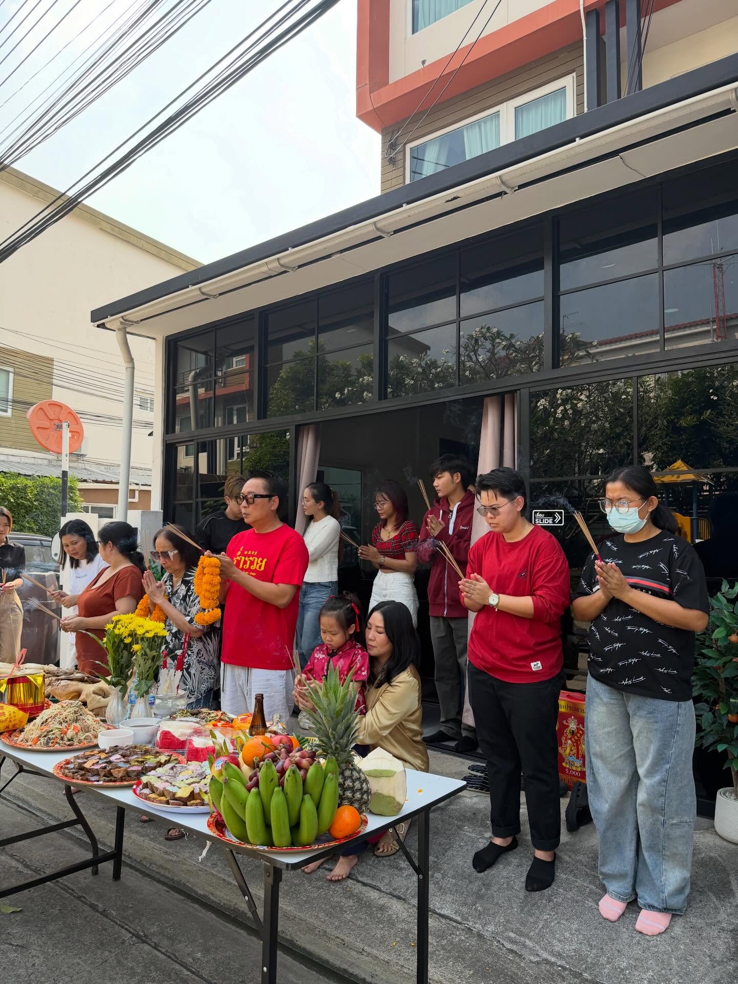 เปิ้ล - นาคร ศิลาชัย