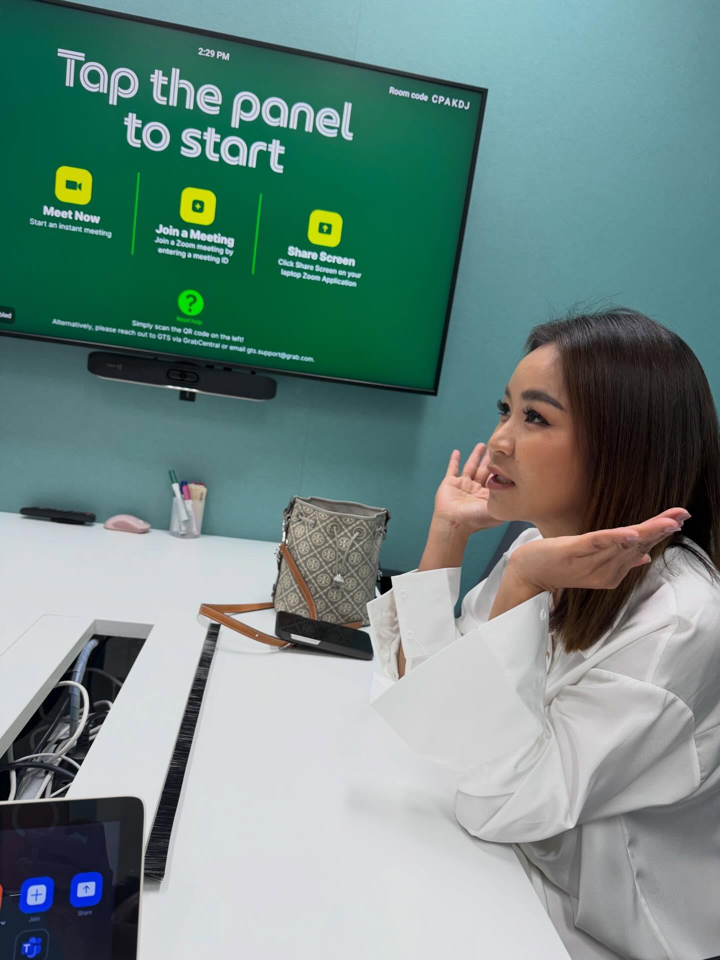 เปิ้ล - นาคร ศิลาชัย