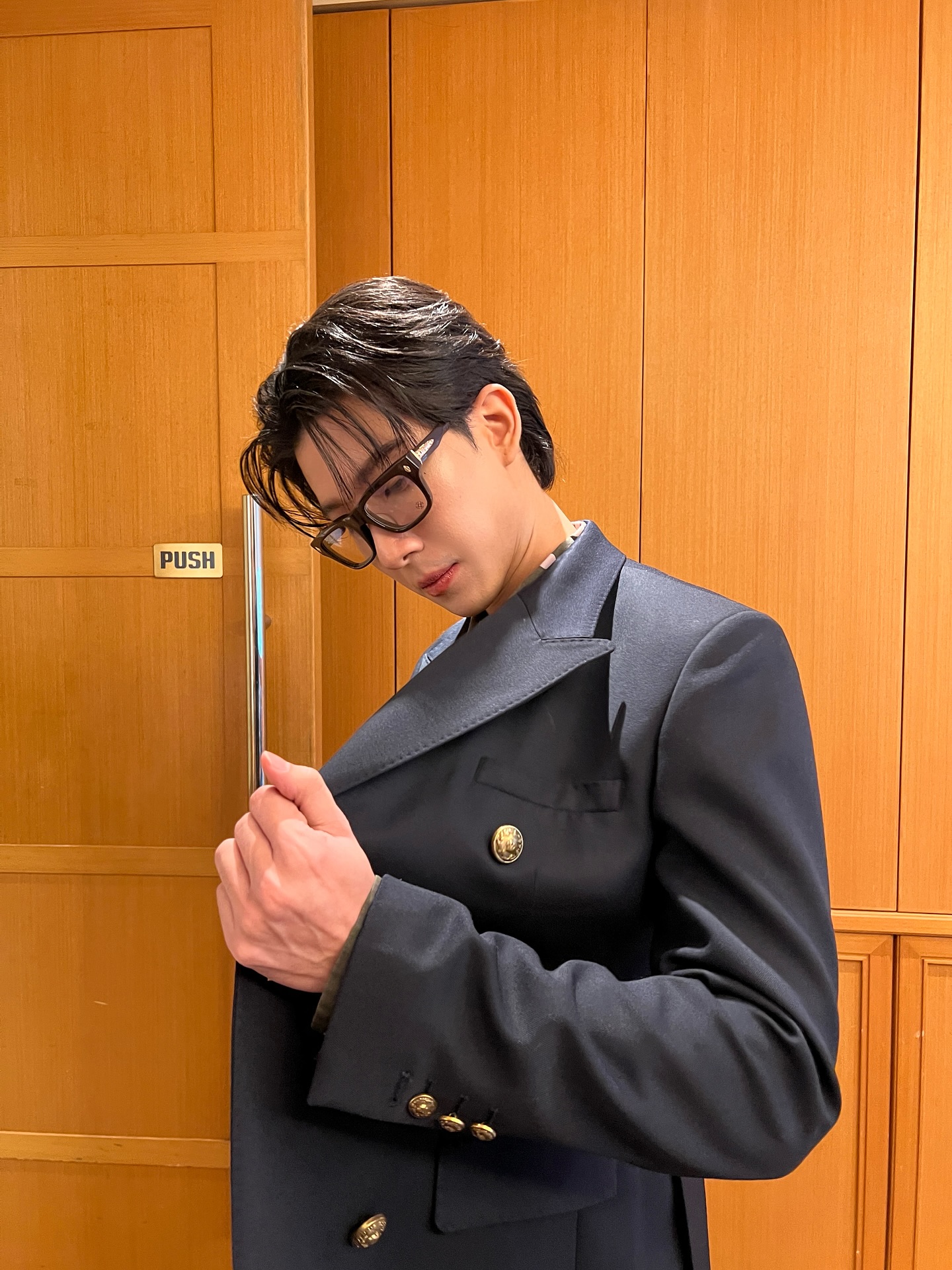 ข้าวตัง - ธนวัฒน์ รัตนกิจไพศาล