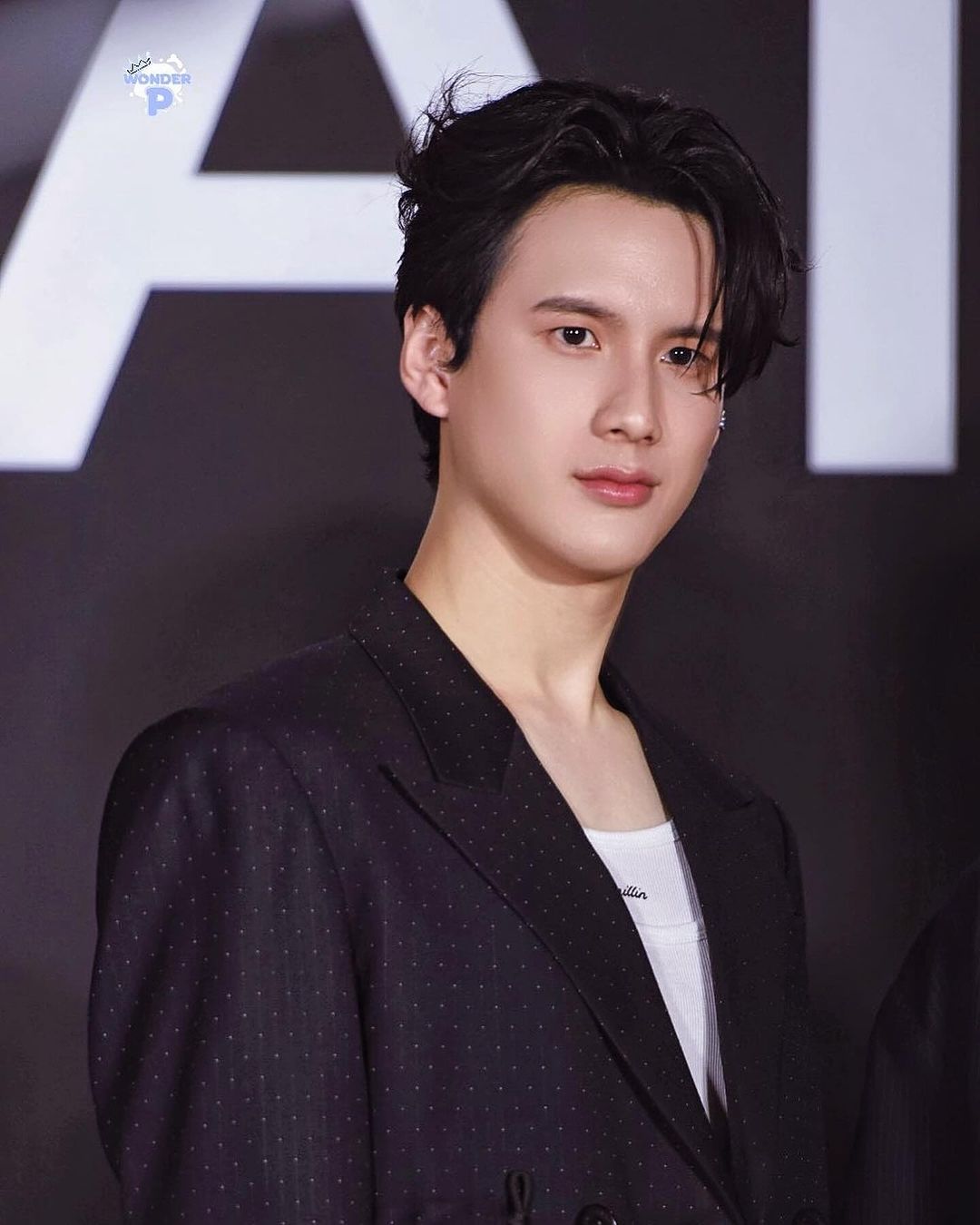 พี - พีรวิชญ์ พลอยนำพล