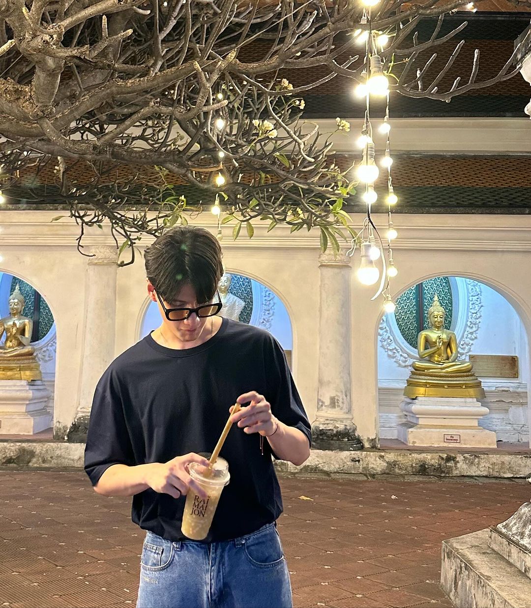 พี - พีรวิชญ์ พลอยนำพล