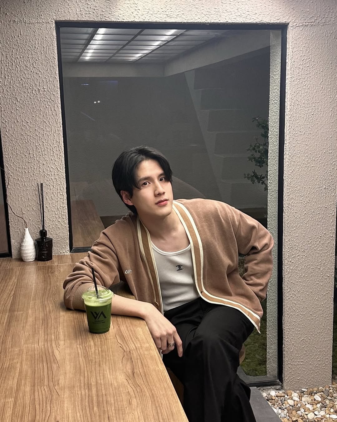 พี - พีรวิชญ์ พลอยนำพล