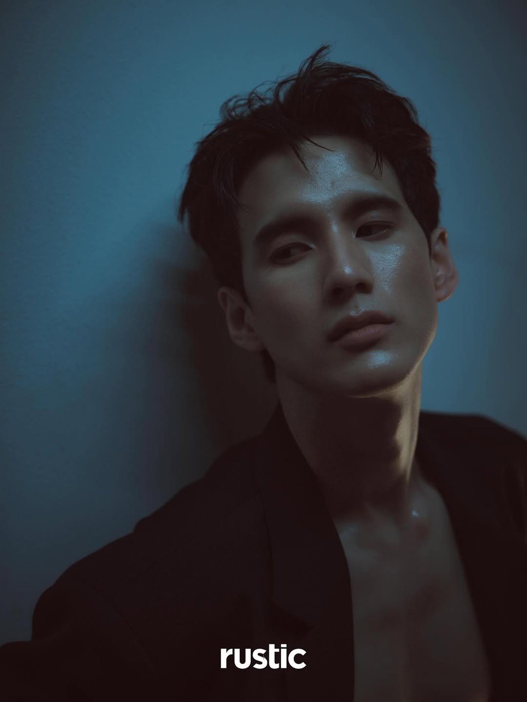 พี - พีรวิชญ์ พลอยนำพล