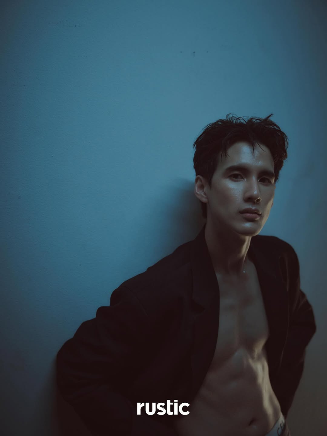 พี - พีรวิชญ์ พลอยนำพล