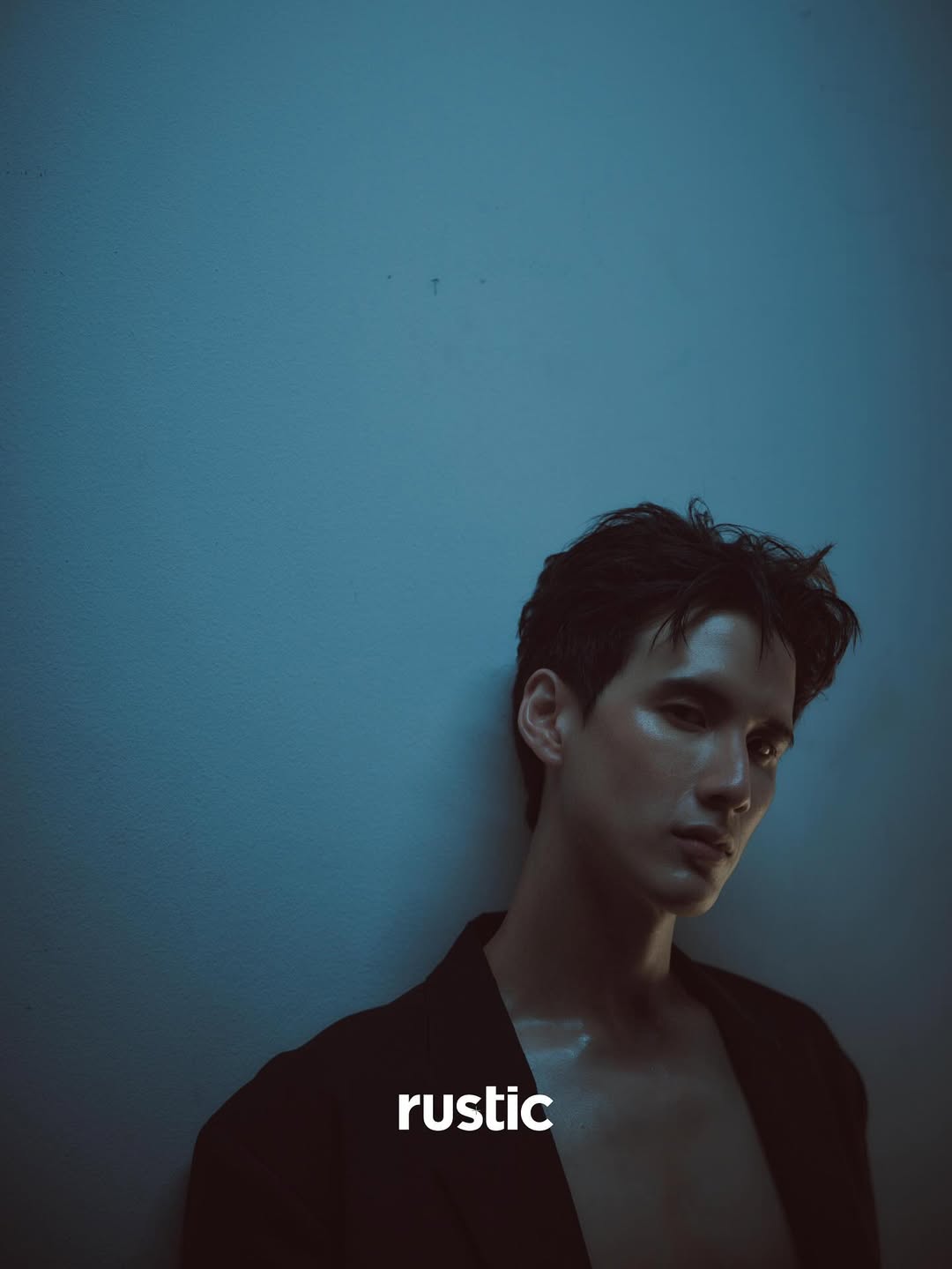 พี - พีรวิชญ์ พลอยนำพล