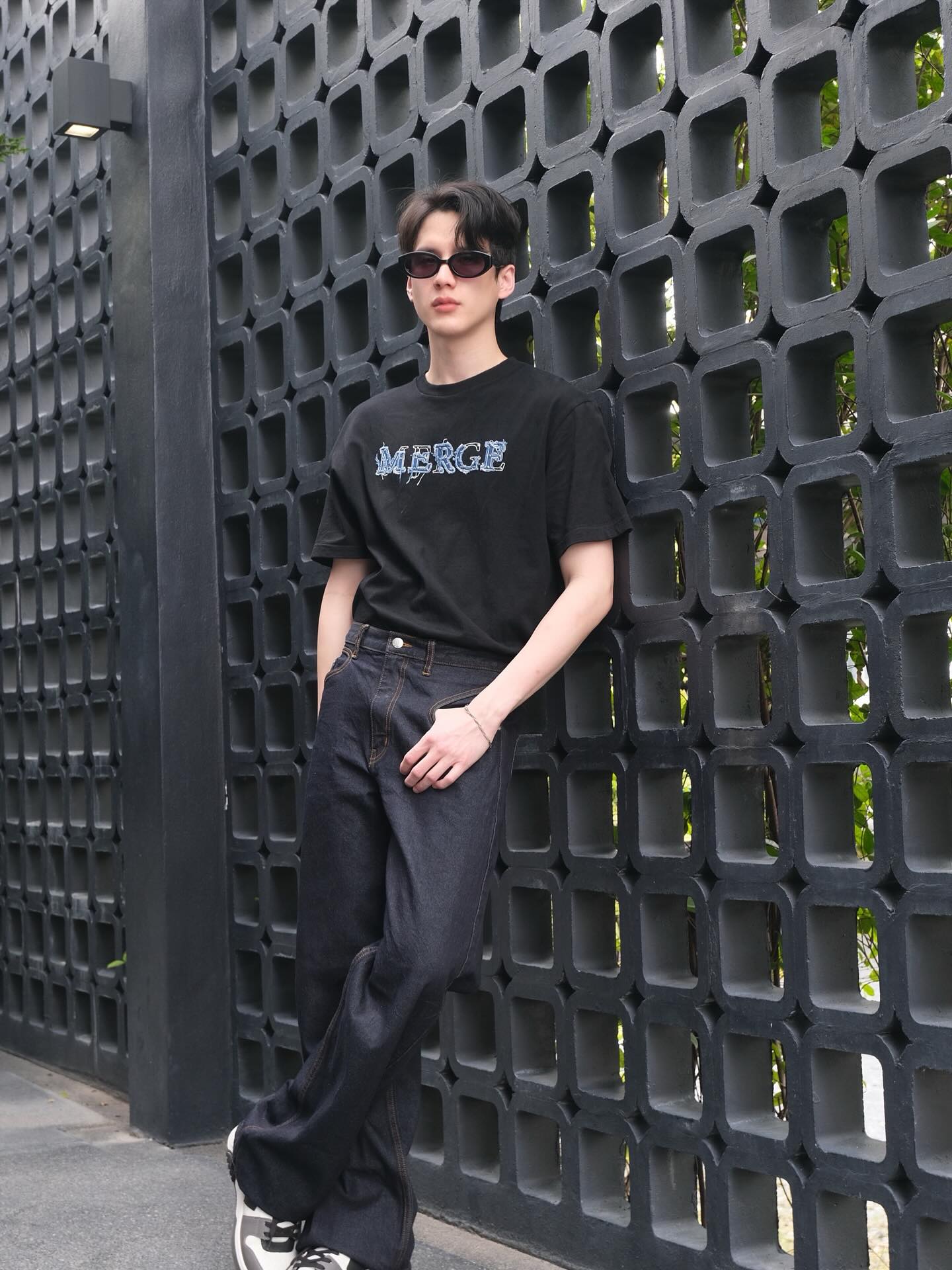 พี - พีรวิชญ์ พลอยนำพล