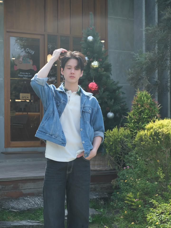 พี - พีรวิชญ์ พลอยนำพล