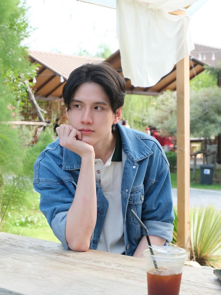 พี - พีรวิชญ์ พลอยนำพล