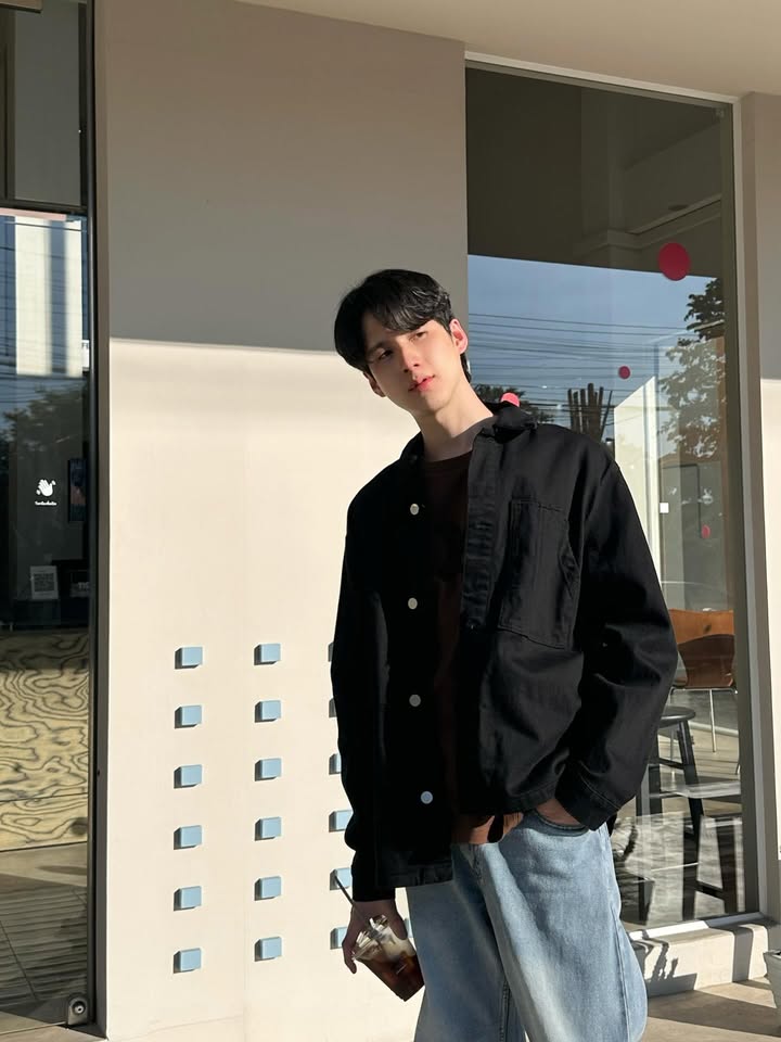 พี - พีรวิชญ์ พลอยนำพล