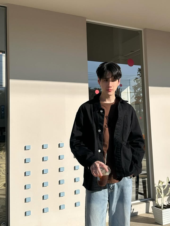 พี - พีรวิชญ์ พลอยนำพล