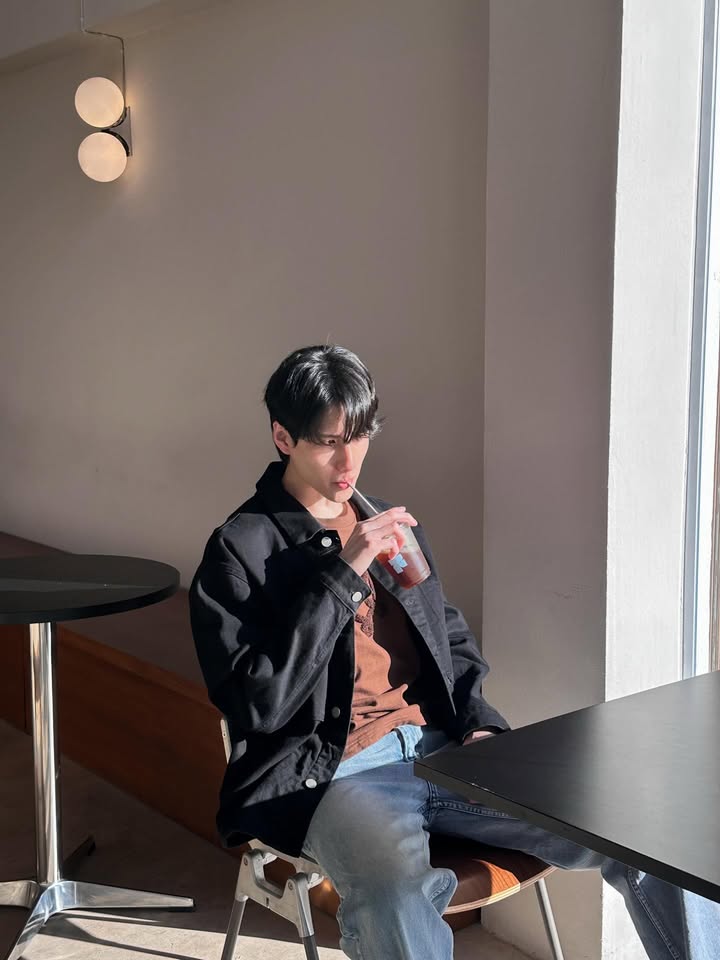 พี - พีรวิชญ์ พลอยนำพล