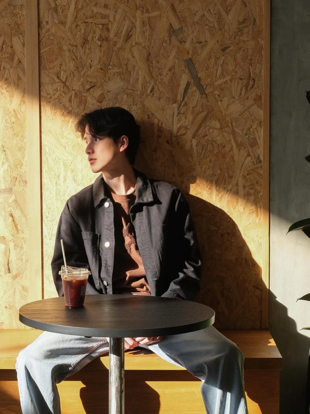 พี - พีรวิชญ์ พลอยนำพล