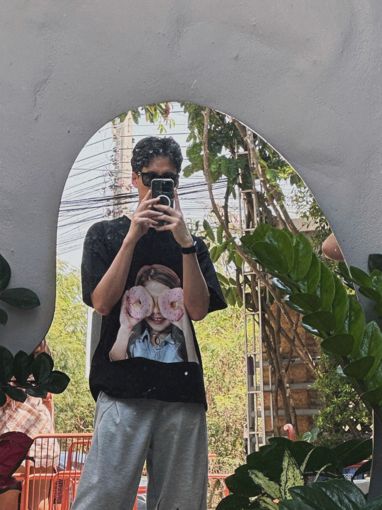 พี - พีรวิชญ์ พลอยนำพล