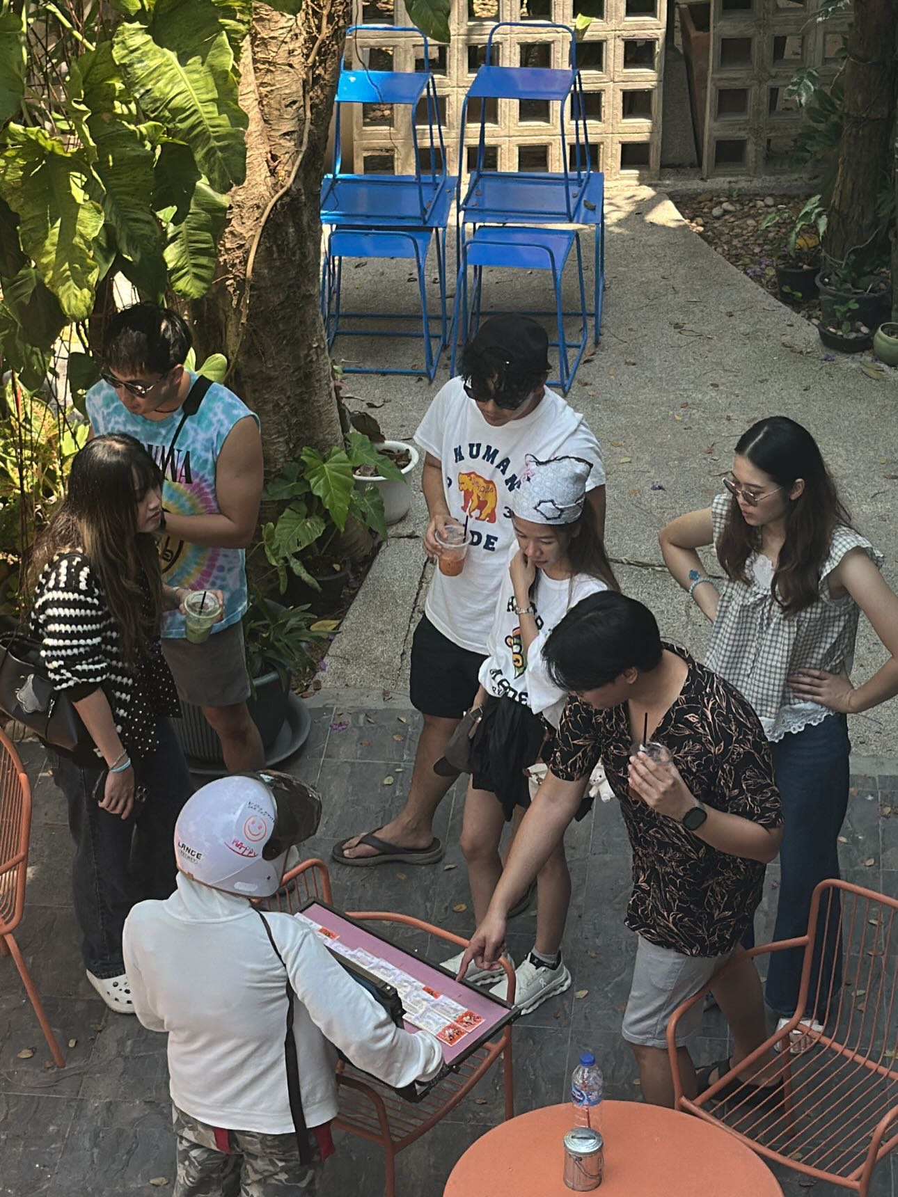 พี - พีรวิชญ์ พลอยนำพล