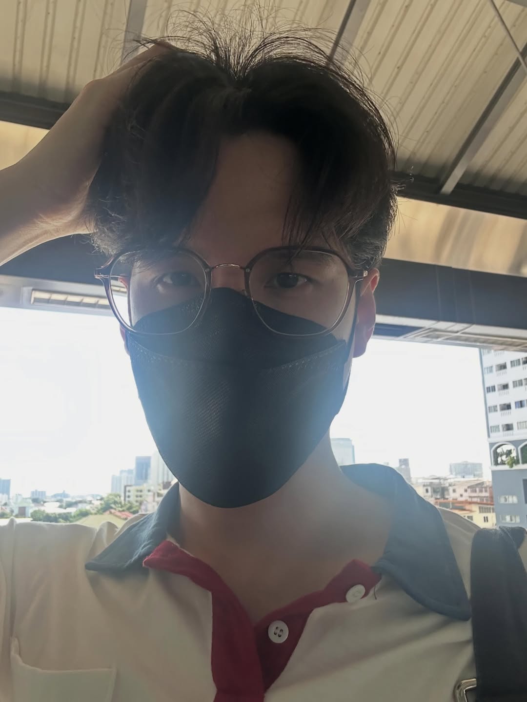 พี - พีรวิชญ์ พลอยนำพล