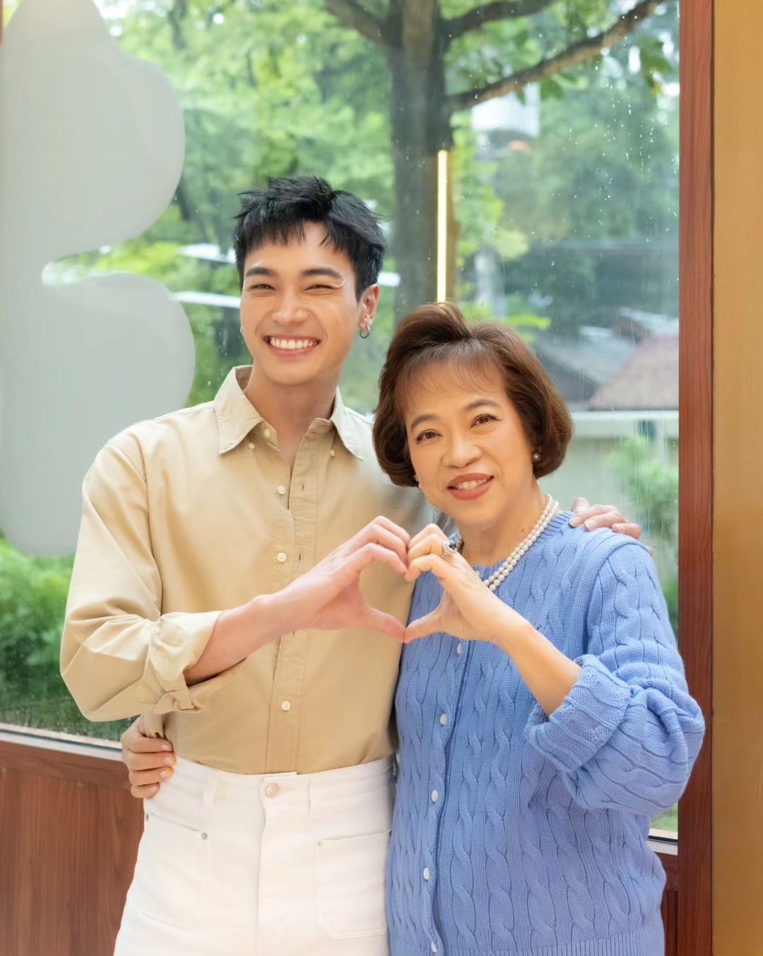 โอบ - โอบนิธิ วิวรรธนวรางค์