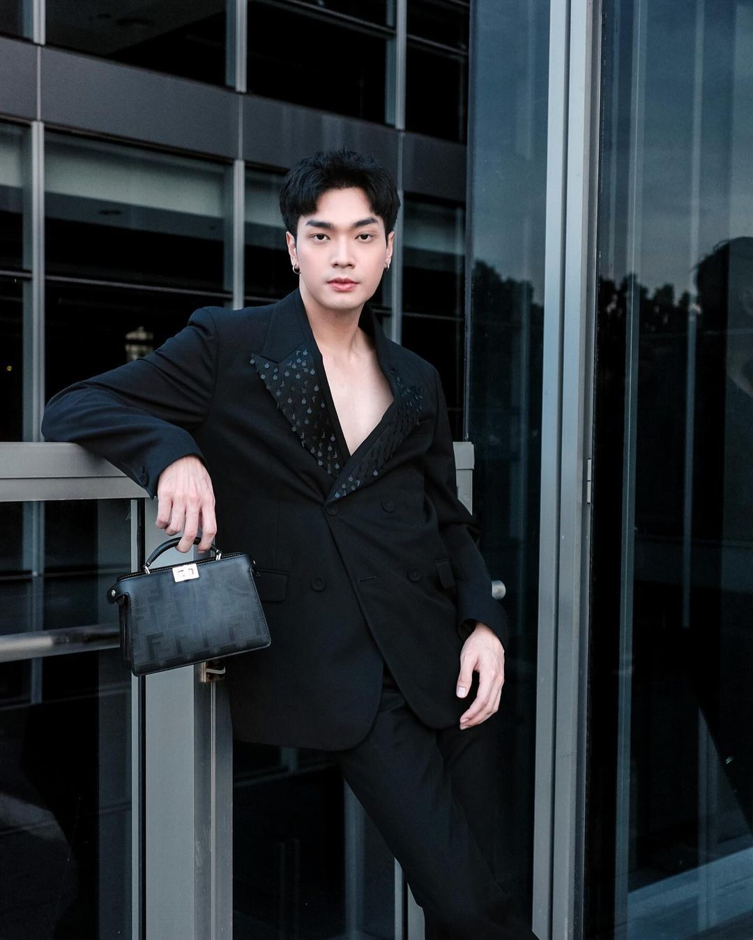 โอบ - โอบนิธิ วิวรรธนวรางค์