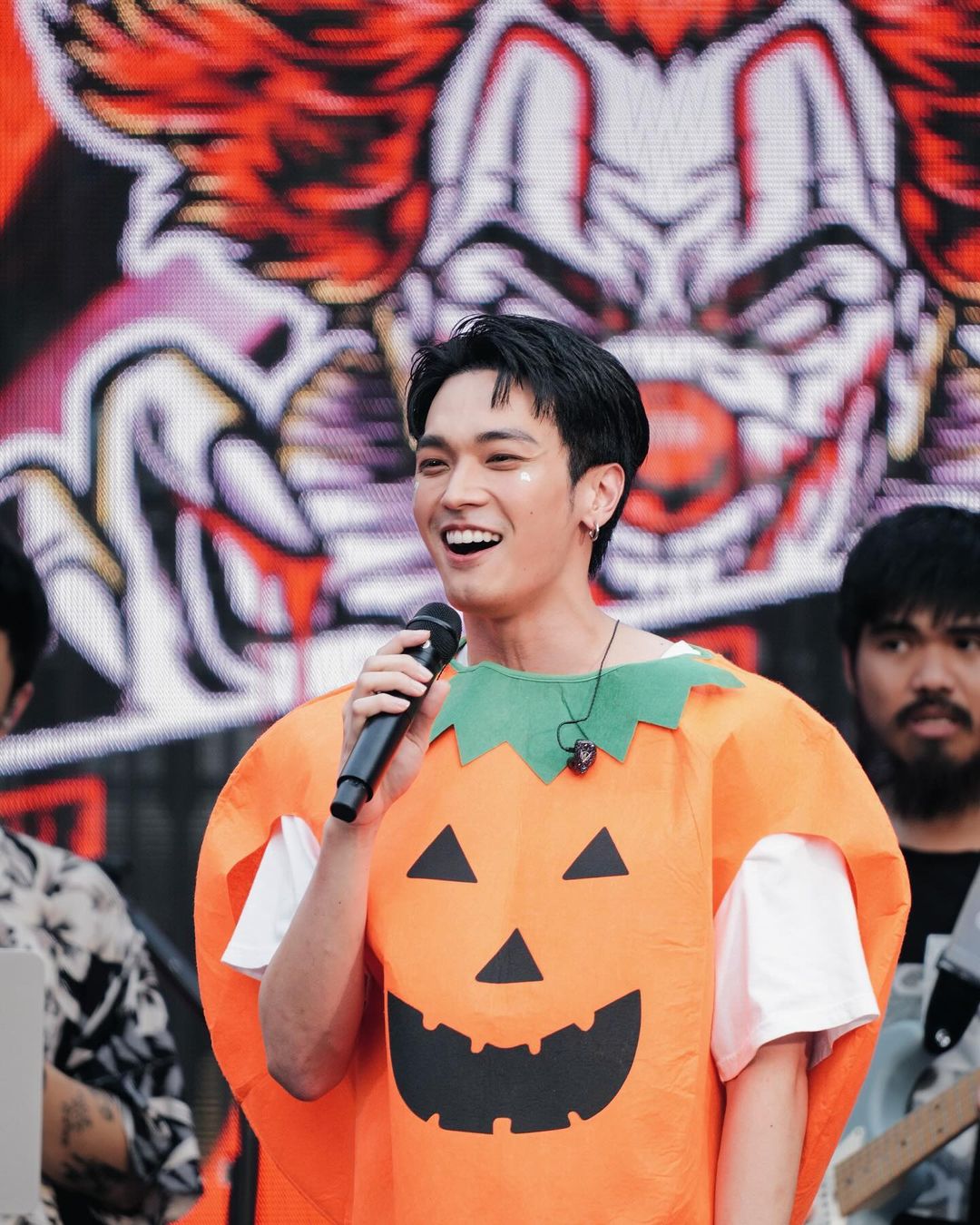 โอบ - โอบนิธิ วิวรรธนวรางค์