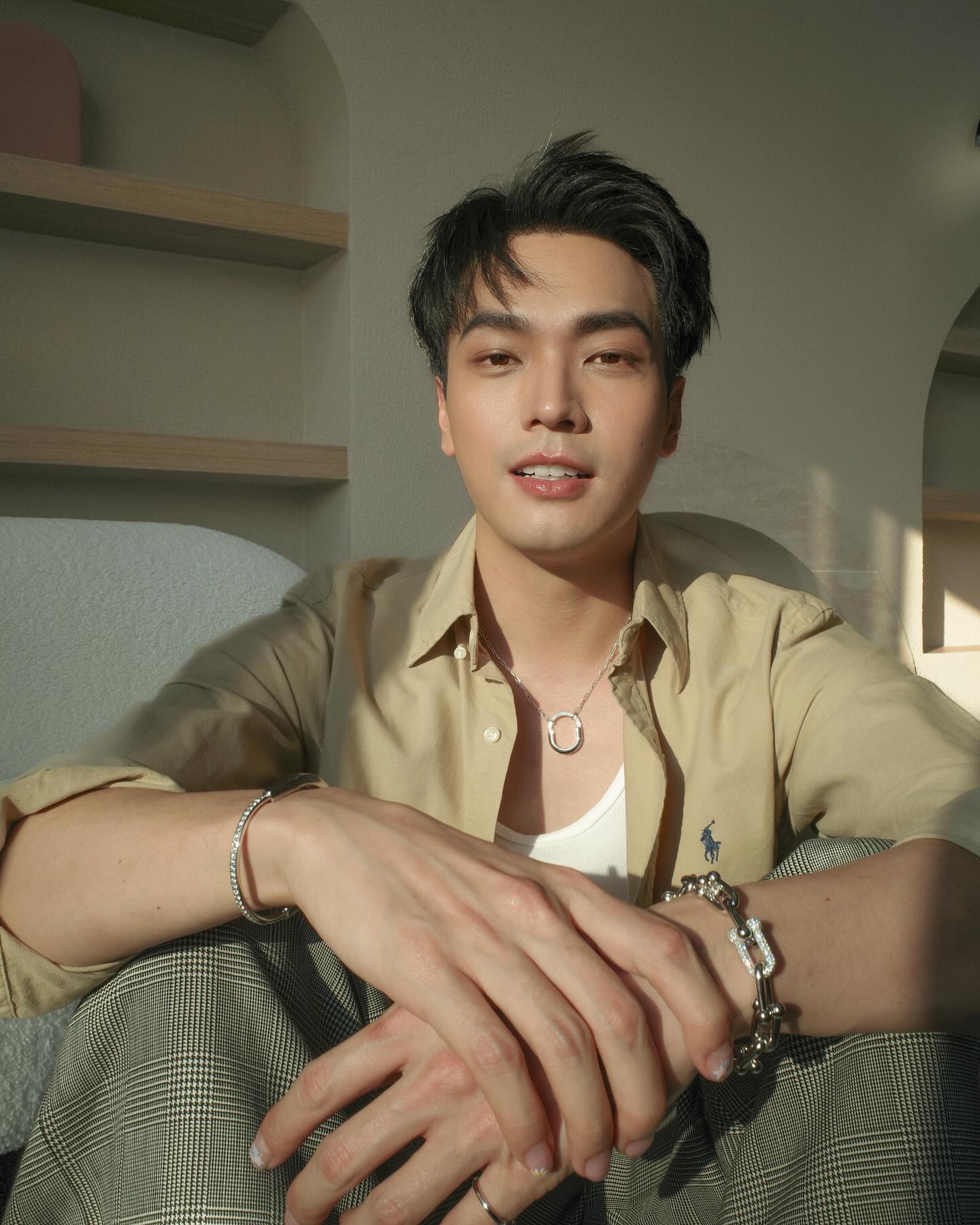 โอบ - โอบนิธิ วิวรรธนวรางค์
